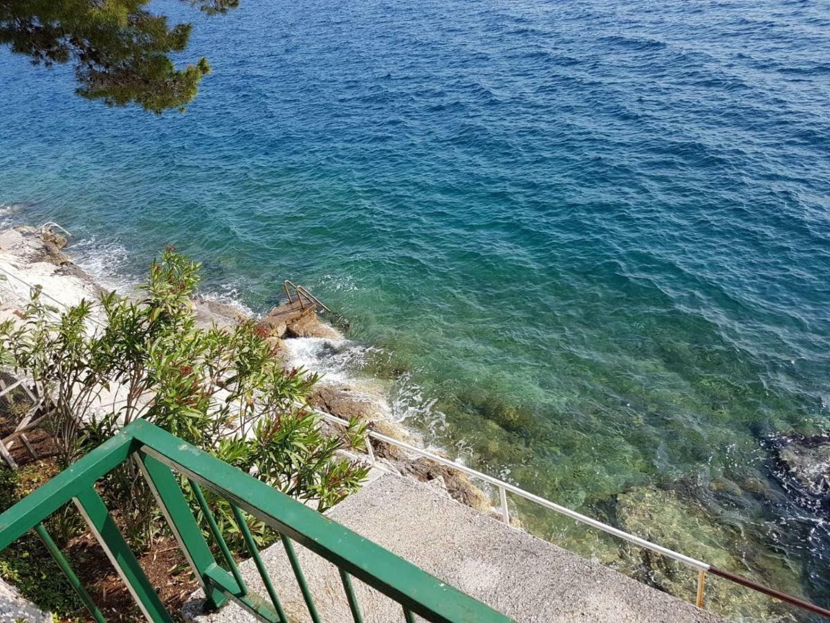 Drvenik, Apartman 1M From Sea 드레베니크 외부 사진